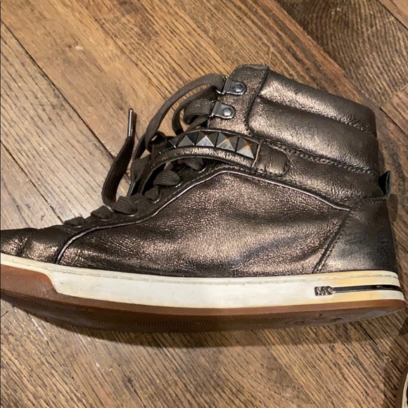 Michael Kors Hightop Sneakers - Picture 4 of 5
